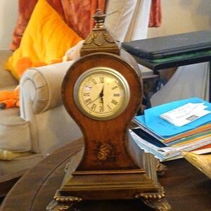 Vintage gorgeous mantle clock